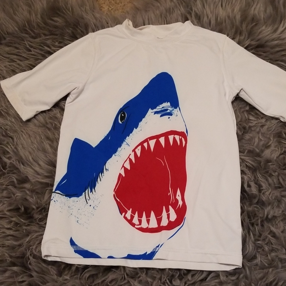 3/22!!! Wonder Nation Kids Swimshirt